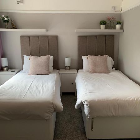 Newlyn House Apartamento Christleton Exterior foto