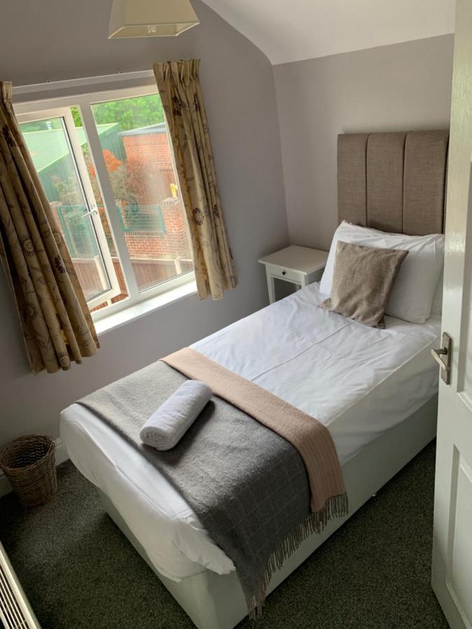 Newlyn House Apartamento Christleton Exterior foto