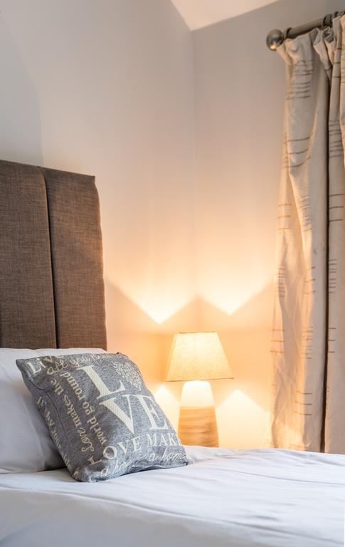 Newlyn House Apartamento Christleton Exterior foto