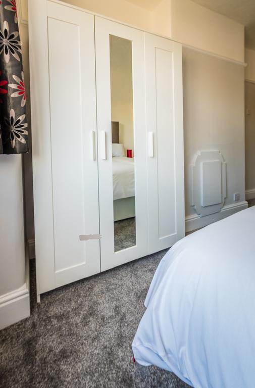 Newlyn House Apartamento Christleton Exterior foto