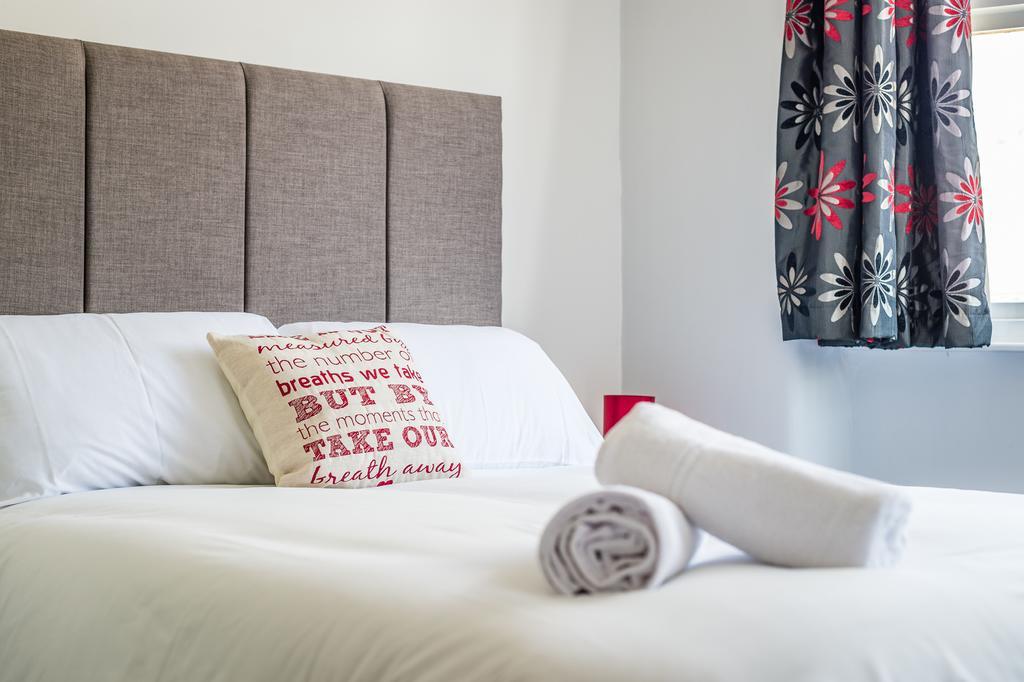 Newlyn House Apartamento Christleton Exterior foto